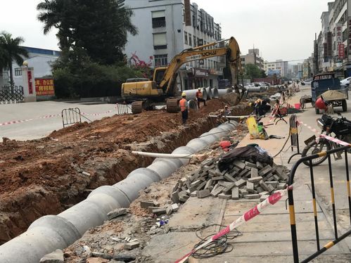 啟動(dòng)市政民生工程 美化大嶺街道環(huán)境