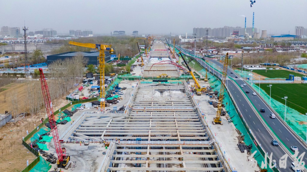 河北石家莊復(fù)興大街市政化改造工程有序推進(jìn)